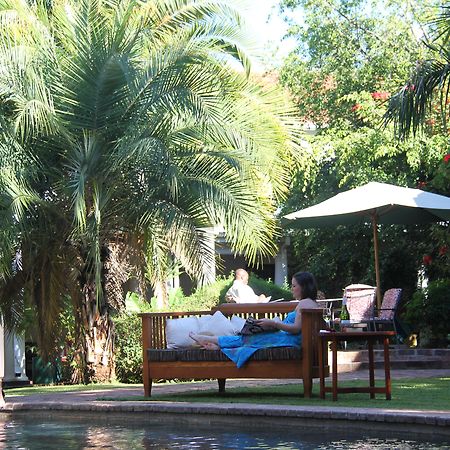 Bronte Hotel Harare Exterior foto